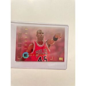 1995 skybox michael Jordan air emotion #100 mint